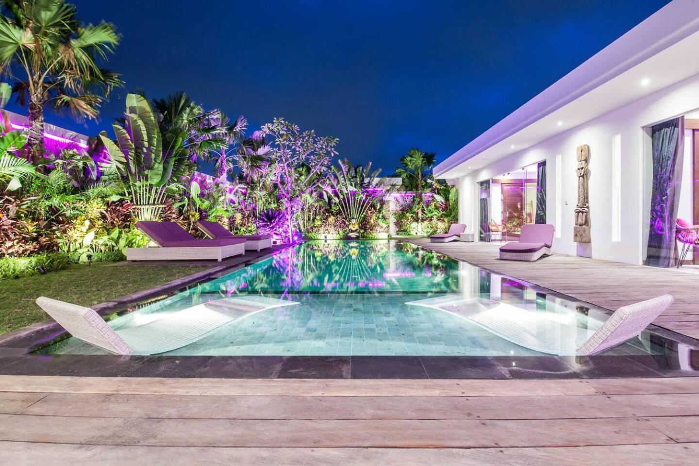 Superbe 4 * Seminyak (Bali)
