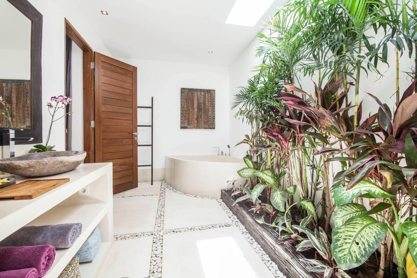Superbe 4 * Seminyak (Bali)
